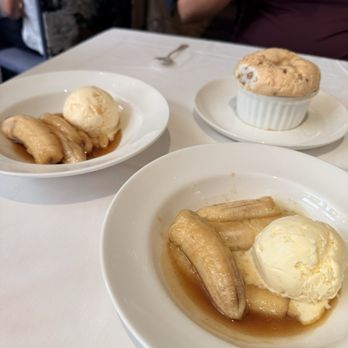Commander's Palace - Bananas foster & Creole Bread Pudding - Cajun/Creole Near Me - New Orleans, Louisiana