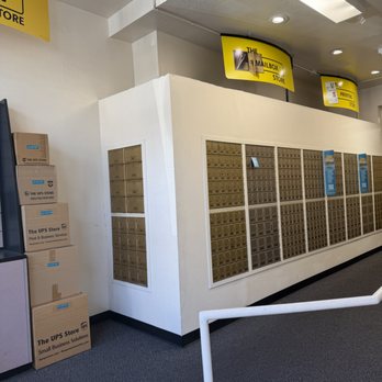 The UPS Store - Inside - Shipping Centers Near Me - San Mateo, California