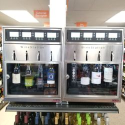 Holliston Wine & Spirits