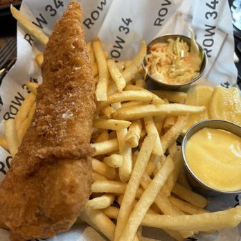 Row 34 - Seafood Near Me - Burlington, Massachusetts