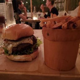 Zhe Hamburger Zhe Hamburger