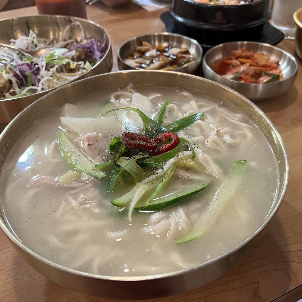 Ireh Restaurant - Chicken noodle soup - Korean Near Me - Honolulu, Hawaii Ireh Restaurant - Chicken noodle soup - Korean Near Me - Honolulu, Hawaii