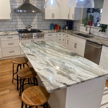 United Stoneworks - Kitchen island - Countertop Installation Near Me - Albuquerque, New Mexico