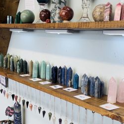 Cosmic Wander - Large variety of high quality crystals.