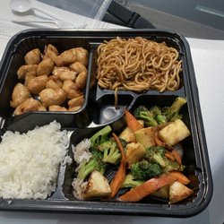Akita Asian Fusion & Japanese Steakhouse - Chicken Hibachi