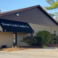 Swan Creek Candle - Entrance