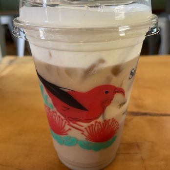 HI Pie Bakery + Cafe - Chai latte with cream foam - Bakeries Near Me - Haleiwa, Hawaii HI Pie Bakery + Cafe - Chai latte with cream foam - Bakeries Near Me - Haleiwa, Hawaii