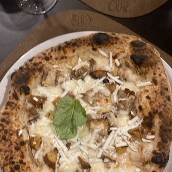 Mimí - Napoletana Near Me - Ravello, SA