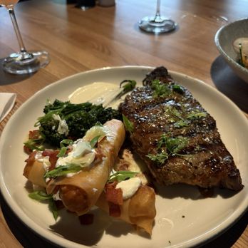 Joey La Jolla - Steakhouses Near Me - San Diego, California