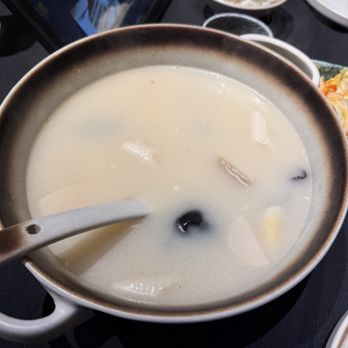 Jiangnan Fort Lee - Pork belly soup - Chinese Near Me - Fort Lee, New Jersey Jiangnan Fort Lee - Pork belly soup - Chinese Near Me - Fort Lee, New Jersey