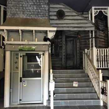 Haunted Mayfield Manor - Amusement Parks Near Me - Galveston, Texas
