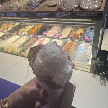 Gelato & Chill - Gelato Near Me - Honolulu, Hawaii