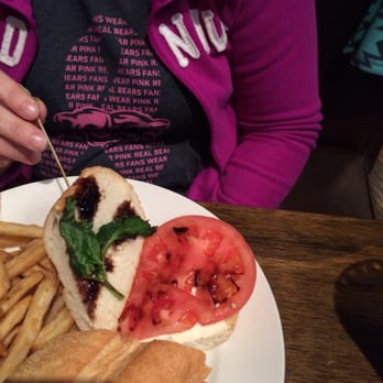 3 Corners Grill & Tap - Lemont - Caprice - American Near Me - Lemont, Illinois