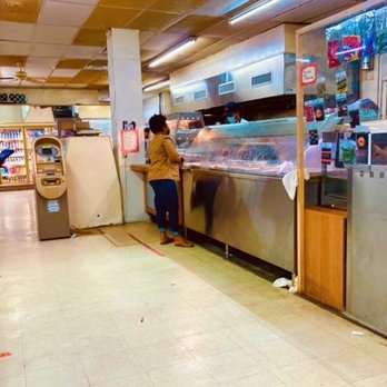 Downtown Grocery & Deli - Downtown Grocery & Deli interior - Delis Near Me - Vineland, New Jersey