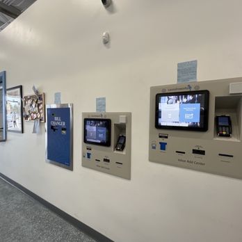 WaveMax Carrollton - The coin and card machines - Laundromat Near Me - Carrollton, Texas