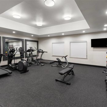 La Quinta by Wyndham Boutte - Health club fitness center gym - Hotels Near Me - Boutte, Louisiana La Quinta by Wyndham Boutte - Health club fitness center gym - Hotels Near Me - Boutte, Louisiana