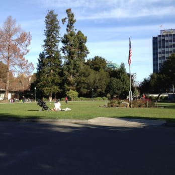 Central Park - what a glorious day for some soccer and a picnic! plus it's Jan 8, 2012!! go figure!! - Parks Near Me - San Mateo, California
