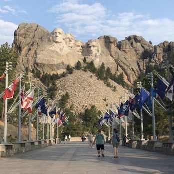 Mount Rushmore National Memorial - Landmarks & Historical Buildings Near Me - Keystone, South Dakota Mount Rushmore National Memorial - Landmarks & Historical Buildings Near Me - Keystone, South Dakota