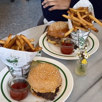 Bar Angie - Angie Burgers - Bars Near Me - Washington, DC, District of Columbia