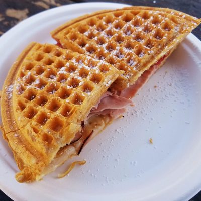 Smaaken Waffle Sandwiches by null