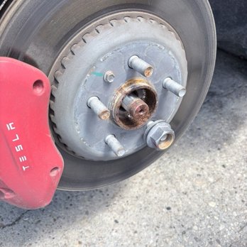 Cassidy Tire & Service - Dislodged axel bolt. - Tires Near Me - Niles, Illinois