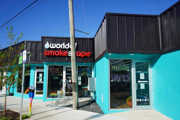 World of Smoke & Vape - Wilton Manors, 2201 Wilton Dr, Ste 1, Wilton Manors,  FL 33305, US