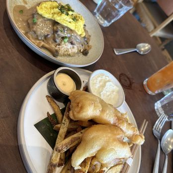 The Duchess - Beef and rice bowl, fish and chips - Wine Bars Near Me - Baltimore, Maryland