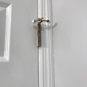 Henn & Nardini Contracting - a close up of a door handle - General Contractors Near Me - Barnegat, New Jersey Henn & Nardini Contracting - a close up of a door handle - General Contractors Near Me - Barnegat, New Jersey