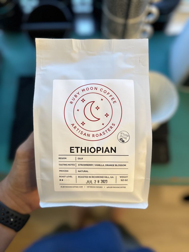 Ruby Moon Coffee Logo