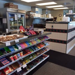 Niko's Deli - Little deli in the office building