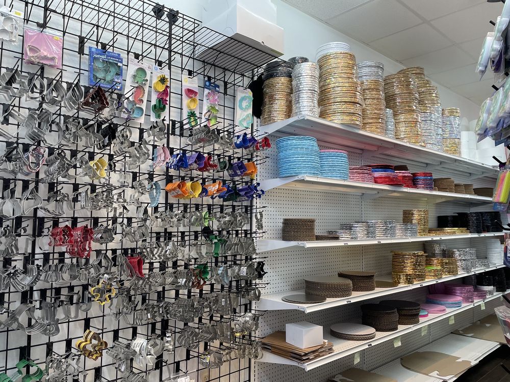 DELIZIOUS CAKES AND SUPPLIES Updated August 2024 2553 E Irlo Bronson Memorial Hwy, Kissimmee