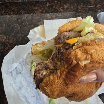 Big Guys Burger and Pizza - Big Guys Burger - Food Court Near Me - Oakland, California Big Guys Burger and Pizza - Big Guys Burger - Food Court Near Me - Oakland, California