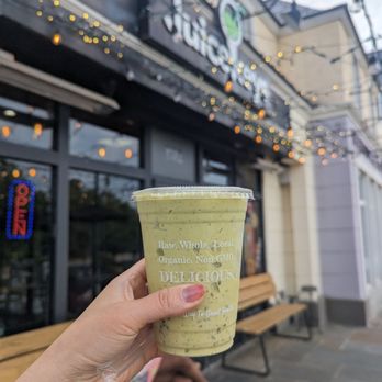 Juicekeys - Green Delight - almond milk, pineapple, kale, mango, cashew butter, honey, and vegan protein - Organic Stores Near Me - Raleigh, North Carolina