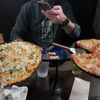 Silver Beach Pizza - Pizza Near Me - Saint Joseph, Michigan