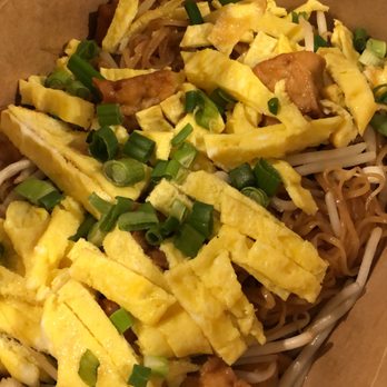 Bhan Mae Vane - Pad Mee Lao - Thai Near Me - Alameda, California