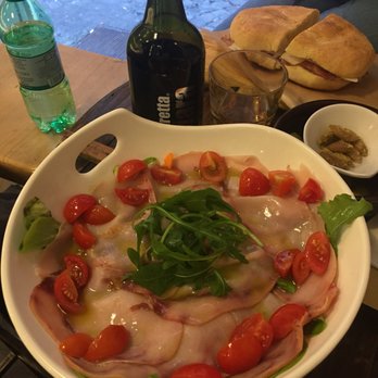 Fres & Co - Carpaccio d'espadon sur lit de salade - Italian Near Me - Rome, RM Fres & Co - Carpaccio d'espadon sur lit de salade - Italian Near Me - Rome, RM