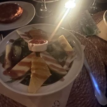 Tablao Flamenco La Quimera - Salad with omelette - Restaurants Near Me - Madrid, M Tablao Flamenco La Quimera - Salad with omelette - Restaurants Near Me - Madrid, M