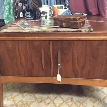Hollywood Vintage - Lane coffee table - Antiques Near Me - Portland, Oregon Hollywood Vintage - Lane coffee table - Antiques Near Me - Portland, Oregon