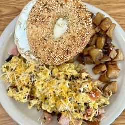 Yogi's Bagel Cafe - Kitchen sink scramble + everything bagel