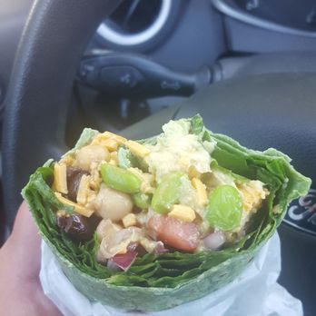 Berry Bowls - veggie lovers wrap - Juice Bars & Smoothies Near Me - Hackettstown, New Jersey