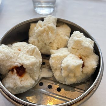 Da Hong Pao - Steamed roast pork bun - all bun and little meat - Cantonese Near Me - Washington, DC, District of Columbia Da Hong Pao - Steamed roast pork bun - all bun and little meat - Cantonese Near Me - Washington, DC, District of Columbia