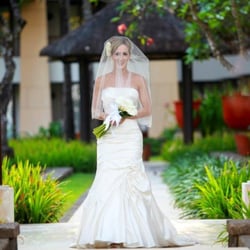 Maui Elegant Tan - A beautiful bride with a light glow for her Bali Wedding!