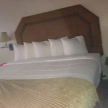Table Mountain Inn - Great bed !! - Hotels Near Me - Golden, Colorado