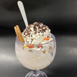 Pops Waffle & Ice Cream Shoppe - Build your own Sundae