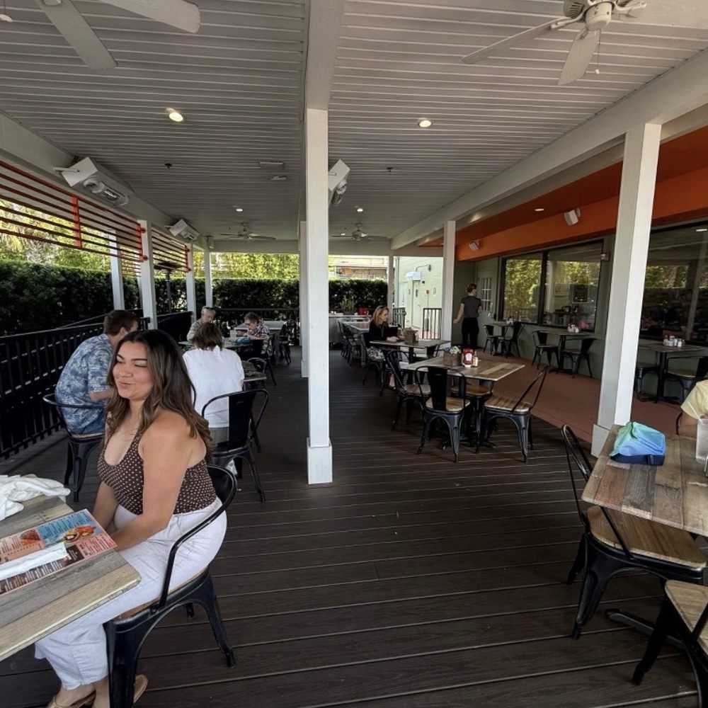 Peach Valley Cafe - Outside patio - Breakfast & Brunch Near Me - Maitland, Florida Peach Valley Cafe - Outside patio - Breakfast & Brunch Near Me - Maitland, Florida