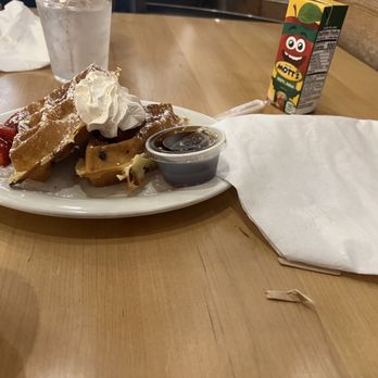 Maple Street Biscuit Company - Columbus - Lil Little Grace it comes with an apple juice - Breakfast & Brunch Near Me - Columbus, Ohio Maple Street Biscuit Company - Columbus - Lil Little Grace it comes with an apple juice - Breakfast & Brunch Near Me - Columbus, Ohio