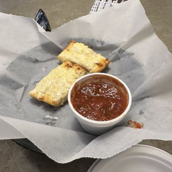 Tilley's Pizza House - Garlic Cheese Bread - Pizza Near Me - Beloit, Wisconsin