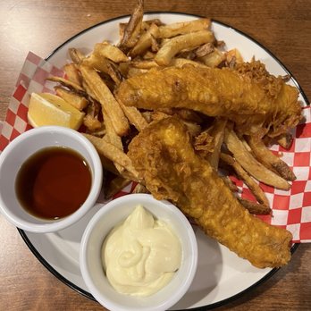District Bistro - Fish and Chips - New American Near Me - Wheaton, Maryland