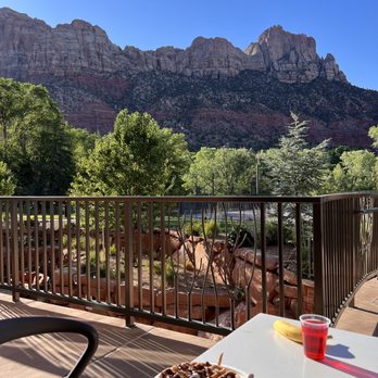 SpringHill Suites by Marriott Springdale Zion National Park - Enjoying breakfast from the gorgeous patio - Hotels Near Me - Springdale, Utah SpringHill Suites by Marriott Springdale Zion National Park - Enjoying breakfast from the gorgeous patio - Hotels Near Me - Springdale, Utah