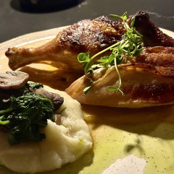 Big Sur Grill - Roast Chicken with Mashed Potatoes, Spinach, and Mushrooms - American Near Me - Santa Monica, California Big Sur Grill - Roast Chicken with Mashed Potatoes, Spinach, and Mushrooms - American Near Me - Santa Monica, California